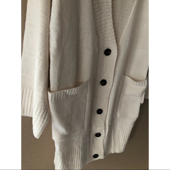 Oversized boyfriend button down cardigan - Picture 4 of 6